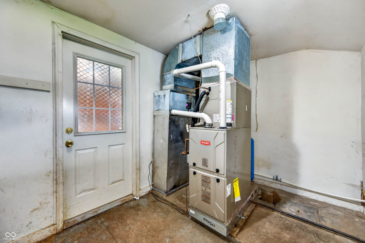 Listing Image 53