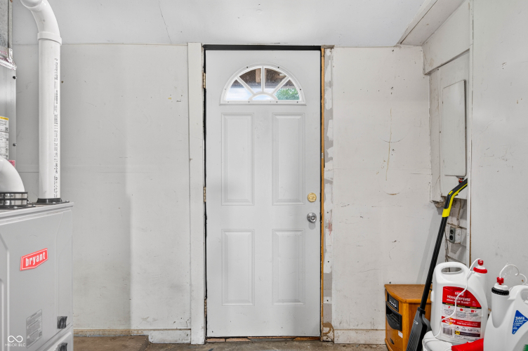 Listing Image 54