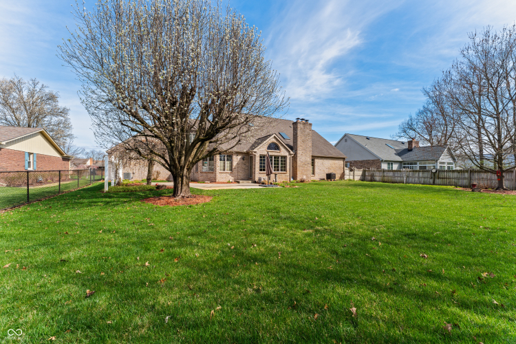 Listing Image 76