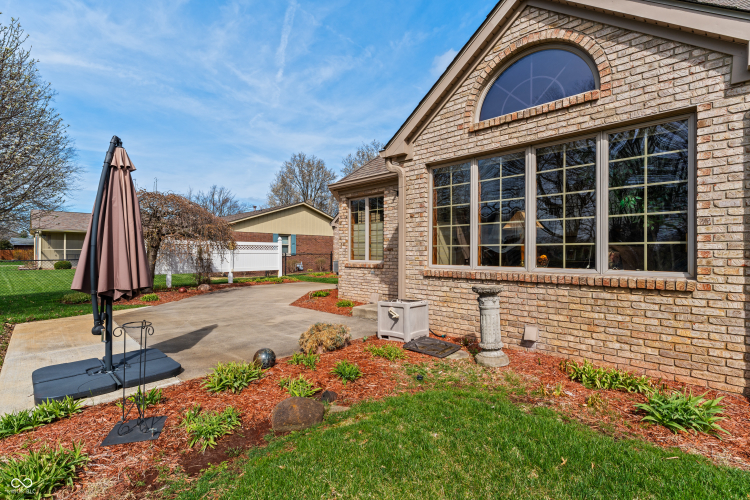 Listing Image 82