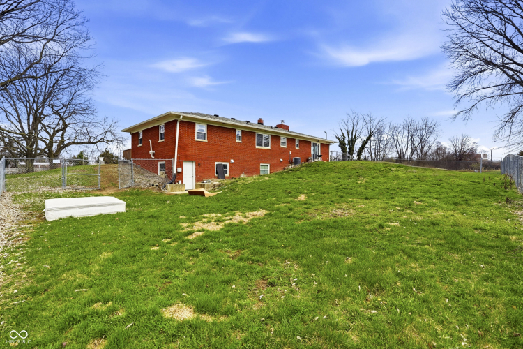 Listing Image 31