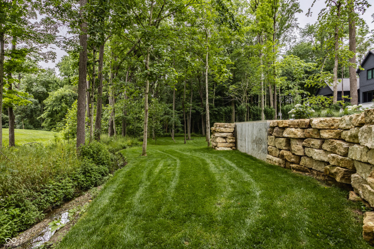 Listing Image 90
