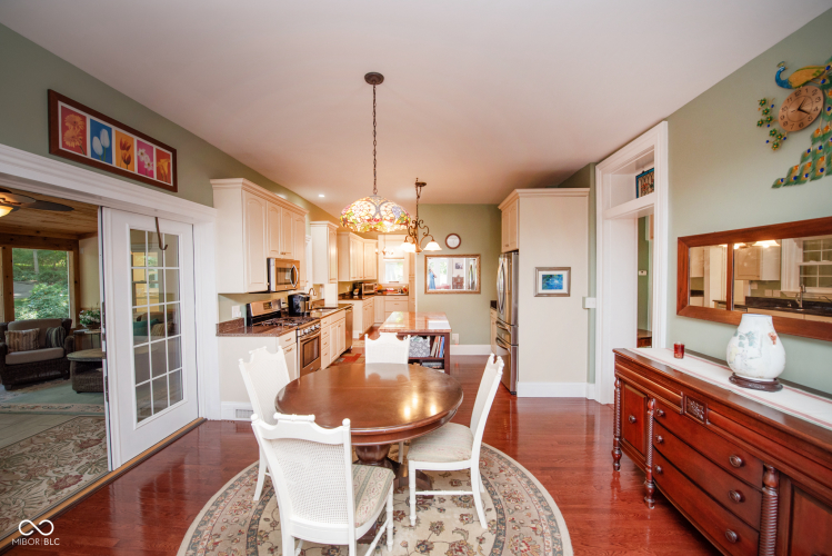 Listing Image 13