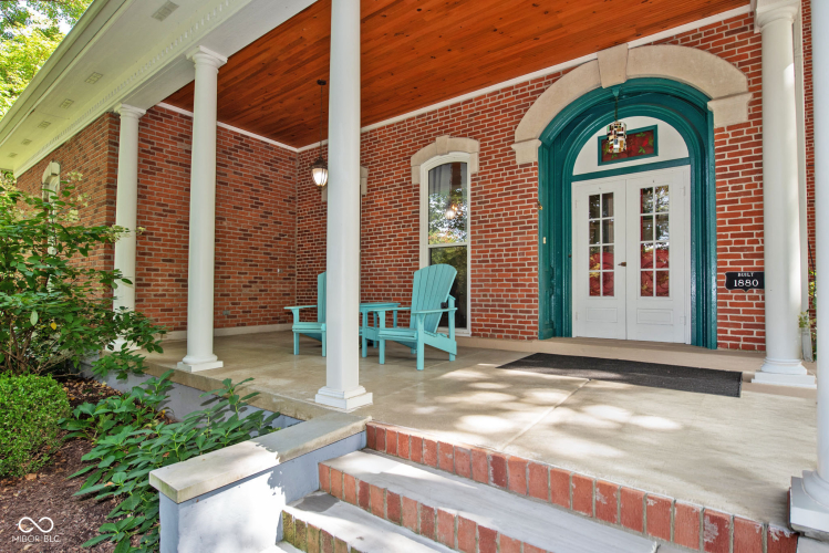 Listing Image 5