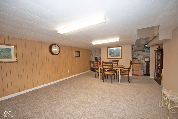Listing Image 42