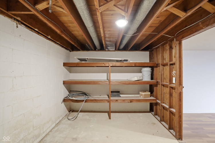 Listing Image 30