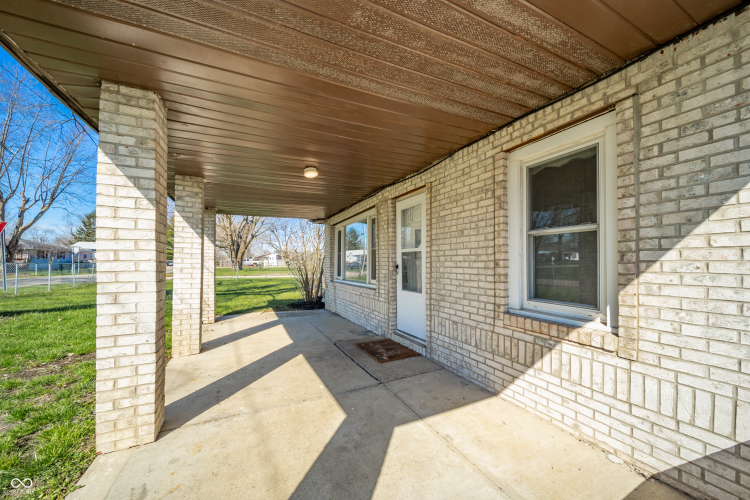 Listing Image 5
