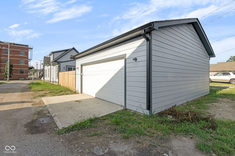 Listing Image 37