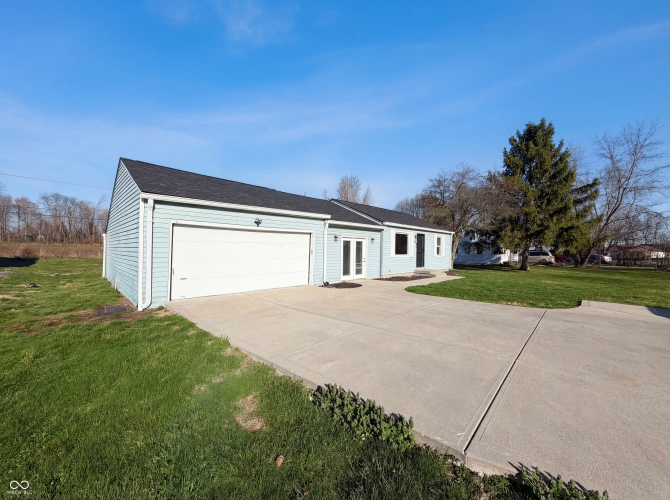 Listing Image 8