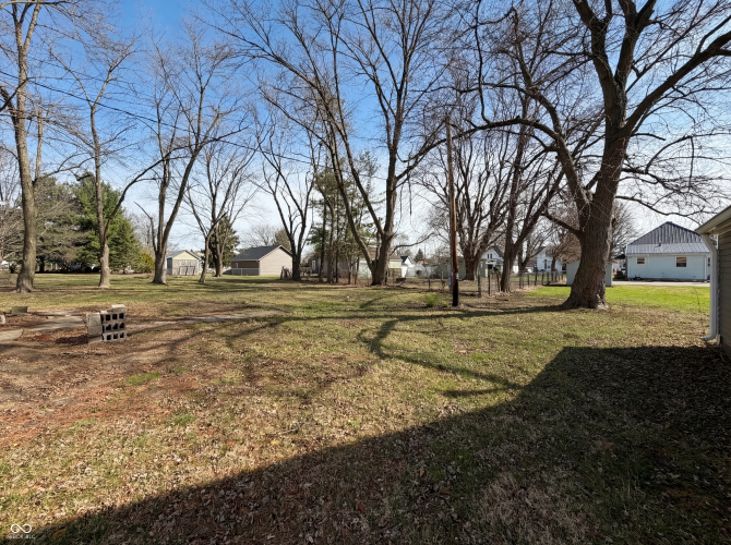 Listing Image 16