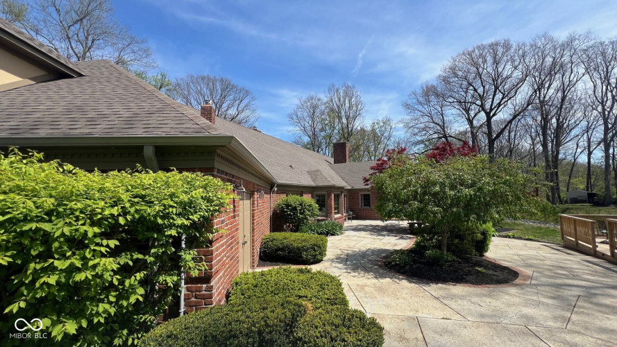 Listing Image 56