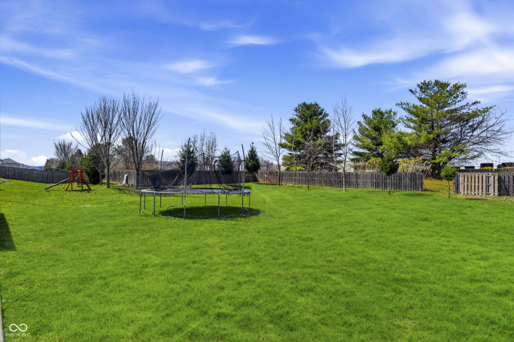 Listing Image 32