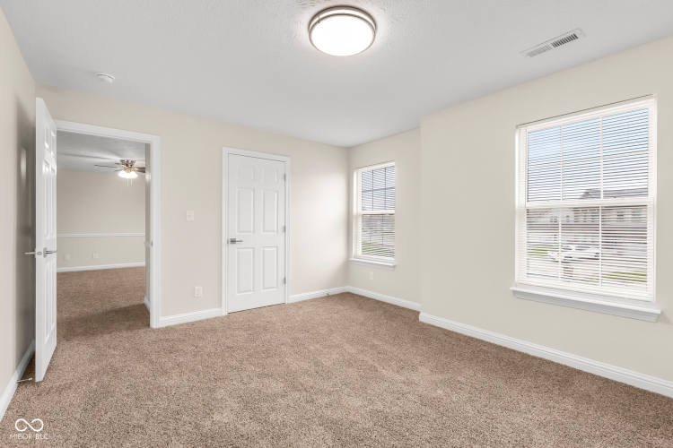 Listing Image 55