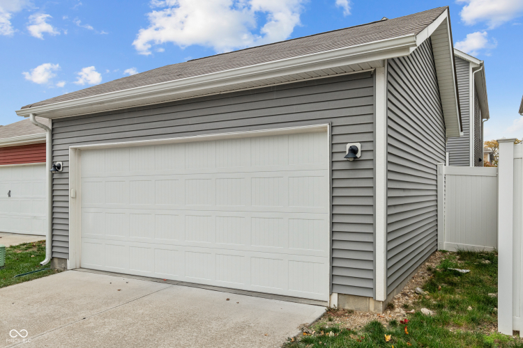 Listing Image 32