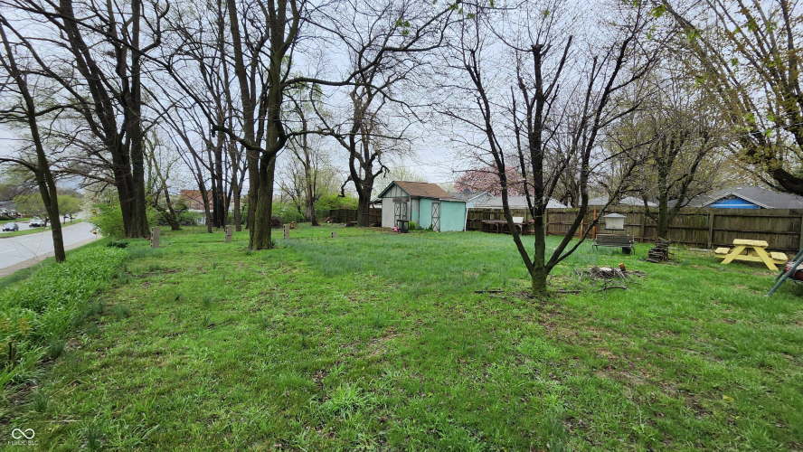 Listing Image 3