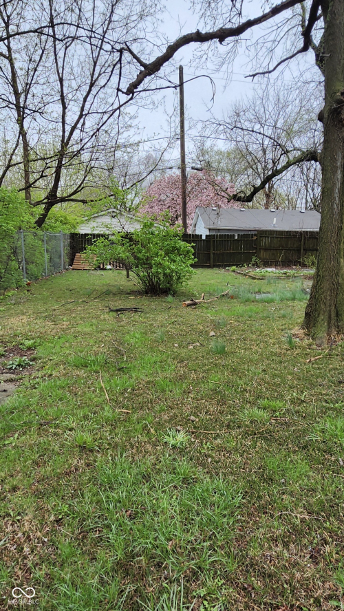 Listing Image 3
