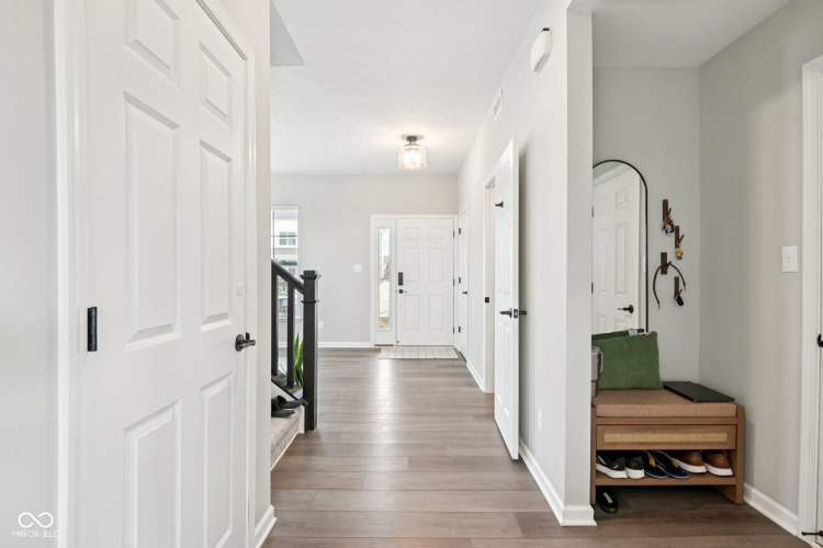 Listing Image 20