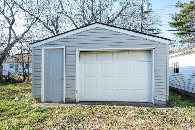 Listing Image 20