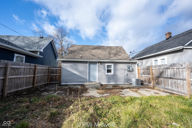 Listing Image 5