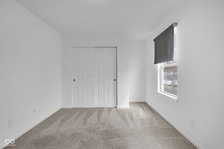 Listing Image 27