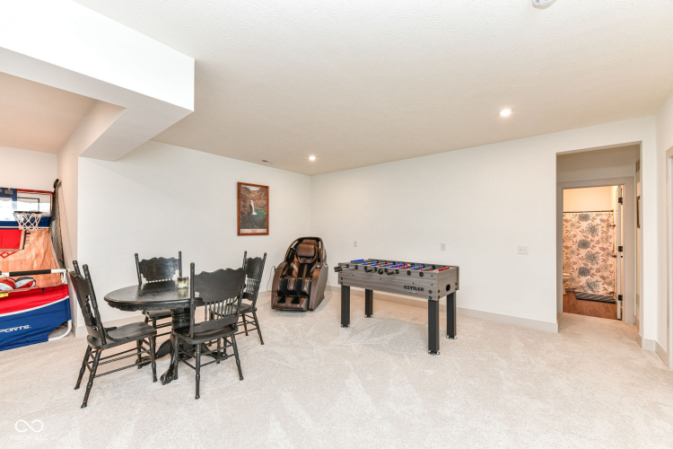 Listing Image 38