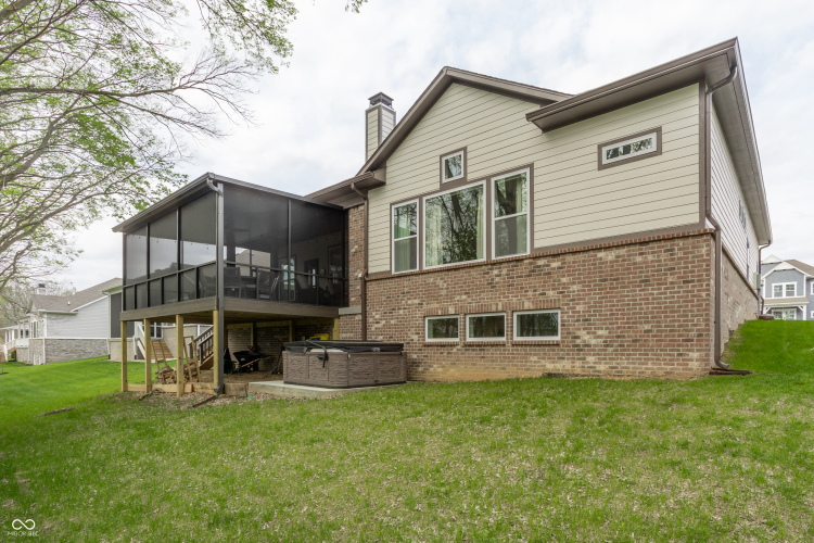 Listing Image 43