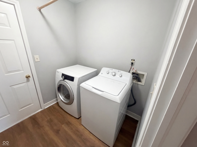 Listing Image 20