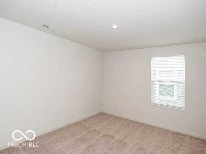 Listing Image 30