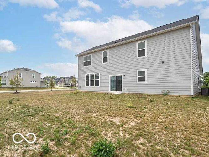 Listing Image 40