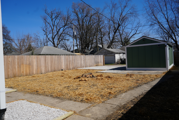Listing Image 6