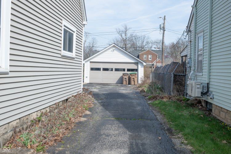 Listing Image 24