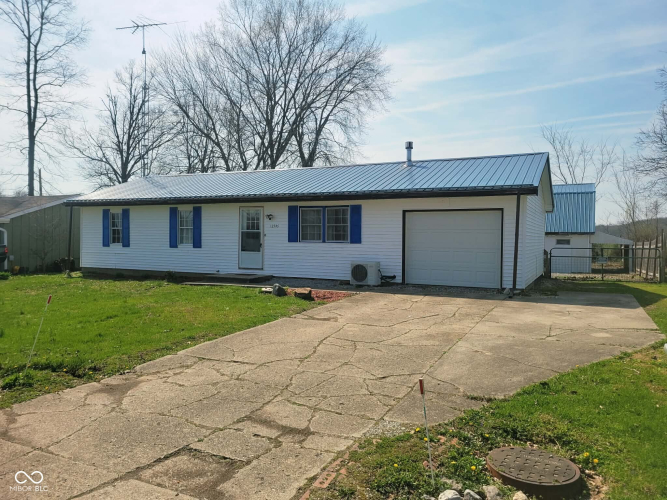 Listing Image 3