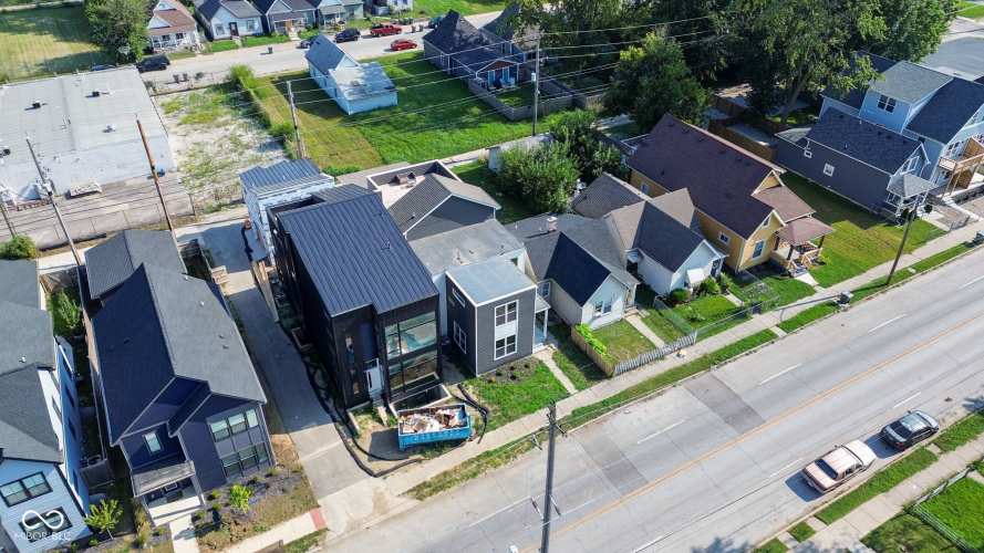 Listing Image 11