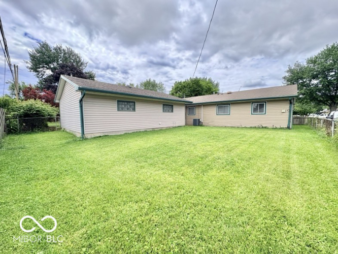 Listing Image 44