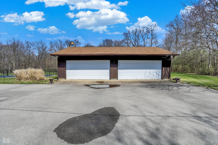 Listing Image 64