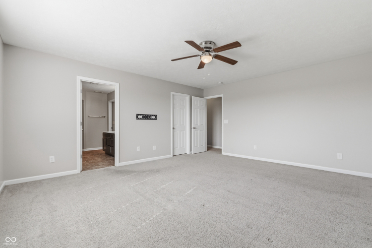 Listing Image 38