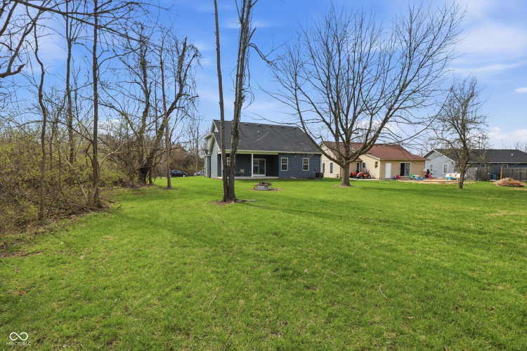 Listing Image 24