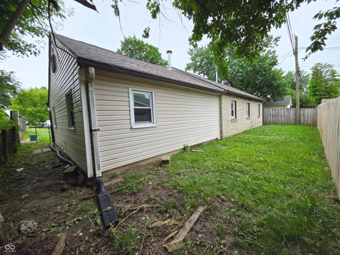 Listing Image 16