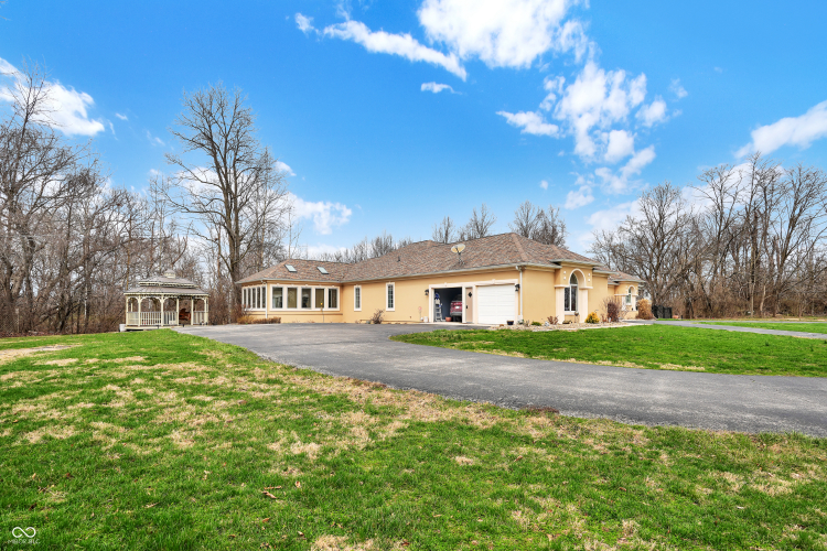 Listing Image 106