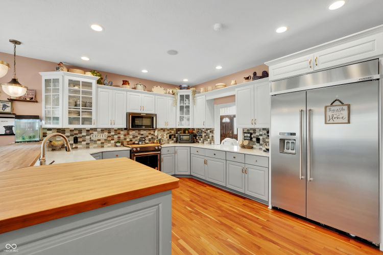 Listing Image 15
