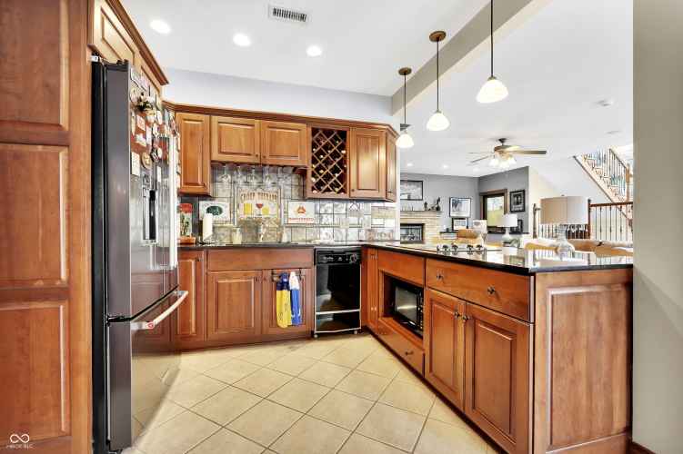 Listing Image 65