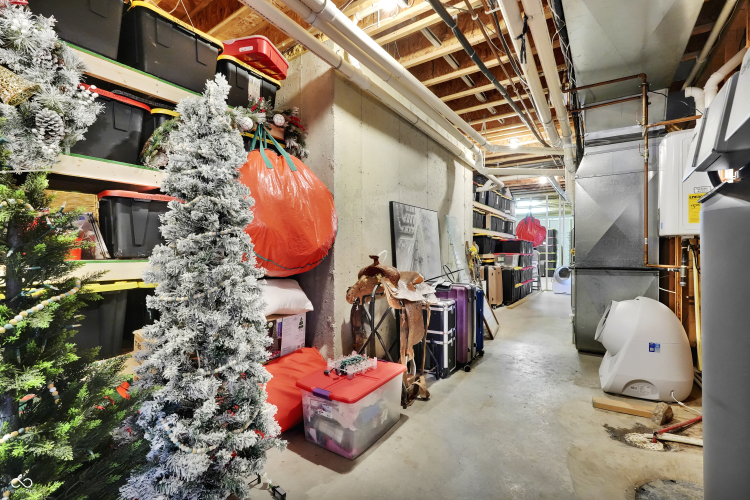 Listing Image 84
