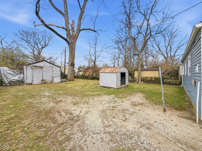 Listing Image 6