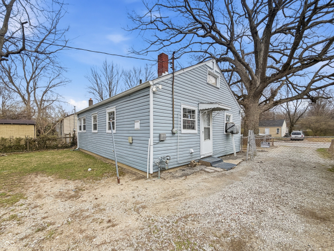 Listing Image 7