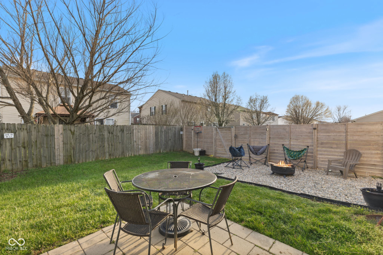 Listing Image 44