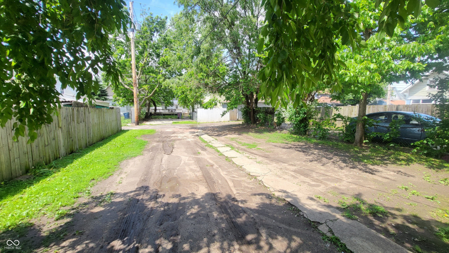 Listing Image 17