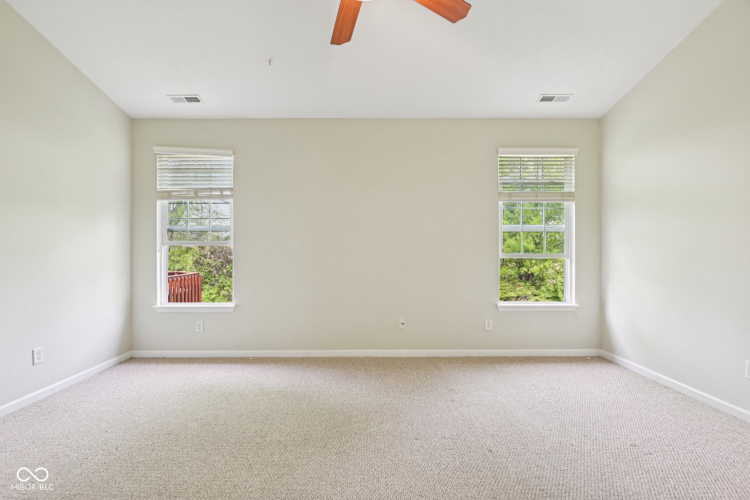 Listing Image 24