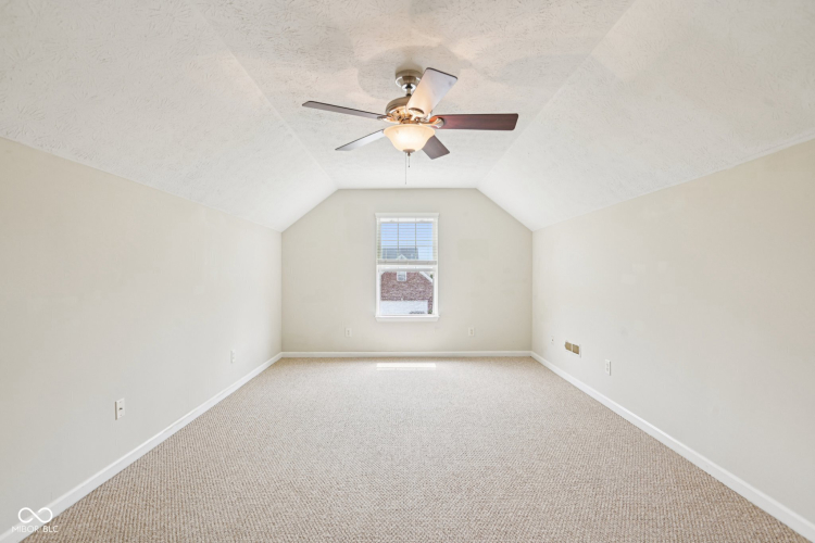 Listing Image 45