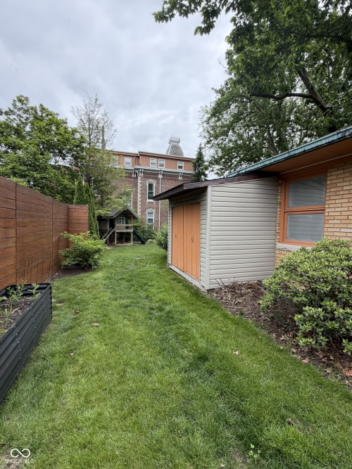 Listing Image 5