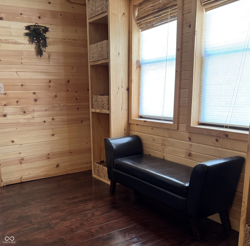 Listing Image 27